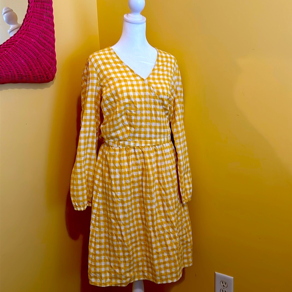 Size Large Old Navy Checkered Dress, New With Tags
